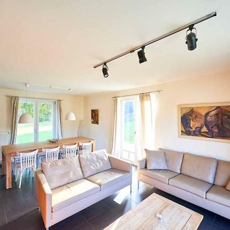 Holiday Home Beausoleil ボマル エクステリア 写真